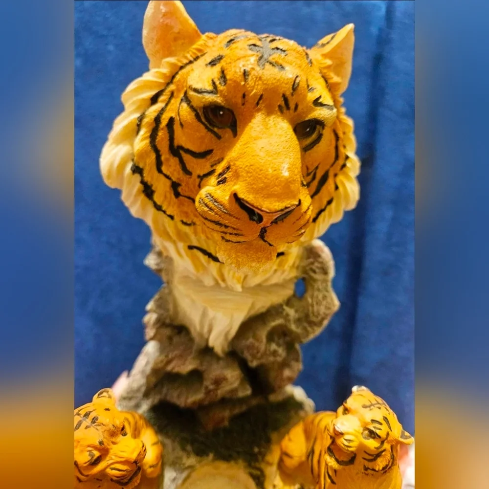Decorative Resin Tiger Figurine Votive Candle Holder